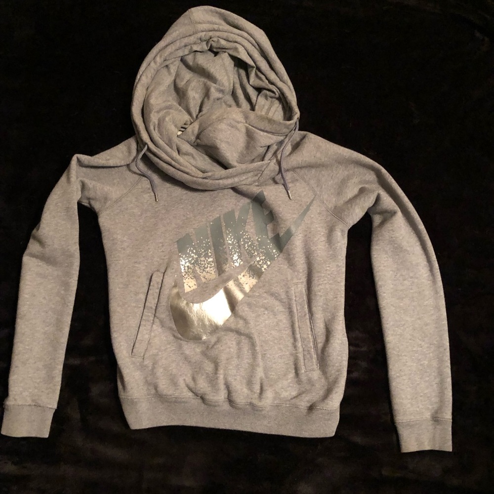 Nike sweater